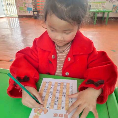 四月份益智区持续观察记录——冒险棋