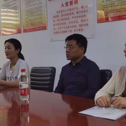 市爱卫办考核组考核验收草滩街道华山分厂社区省级卫生先进单位