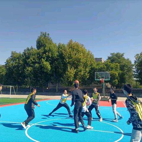 挥洒汗水强体魄  逐梦青春增友谊——白水煤矿中学举办了秋季篮球赛