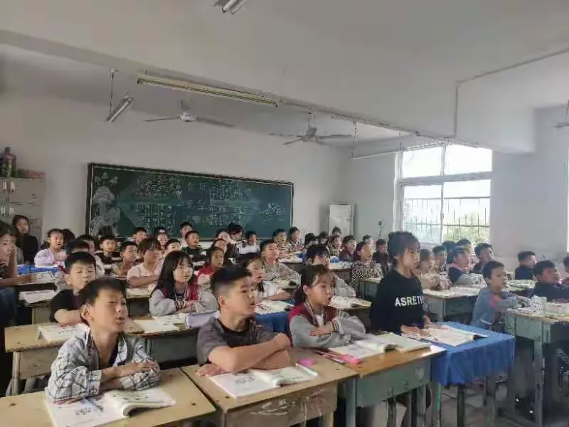 简篇-为了进一步提高教师专业素养和教育教学能力,加强教师队伍建设,培养一支高素质专业化的优秀教师队伍,伯阳小学于2023.9.23-10.25开展了教师听评课活动。