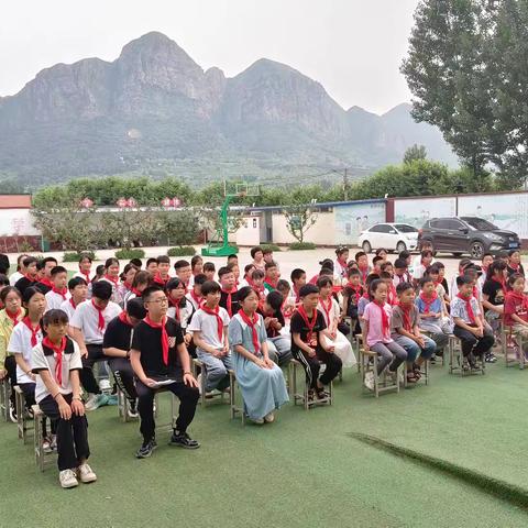 表彰优秀学生，彰显榜样力量—纪各庄小学五星级少年暨优秀管理员表彰大会