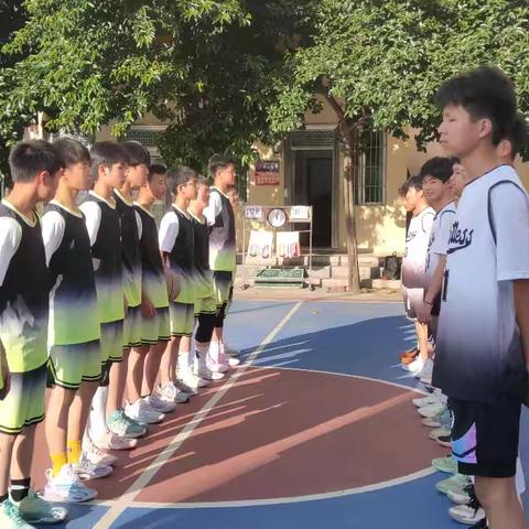 热血青春，“篮”不住的激情——化州市石龙中学第四届“青春杯”男子篮球赛圆满落幕