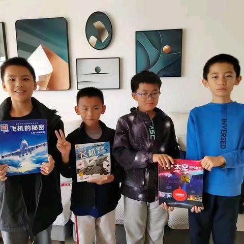 阅读之翼 蓝天之梦 ----五年17班航模制作&阅读分享活动