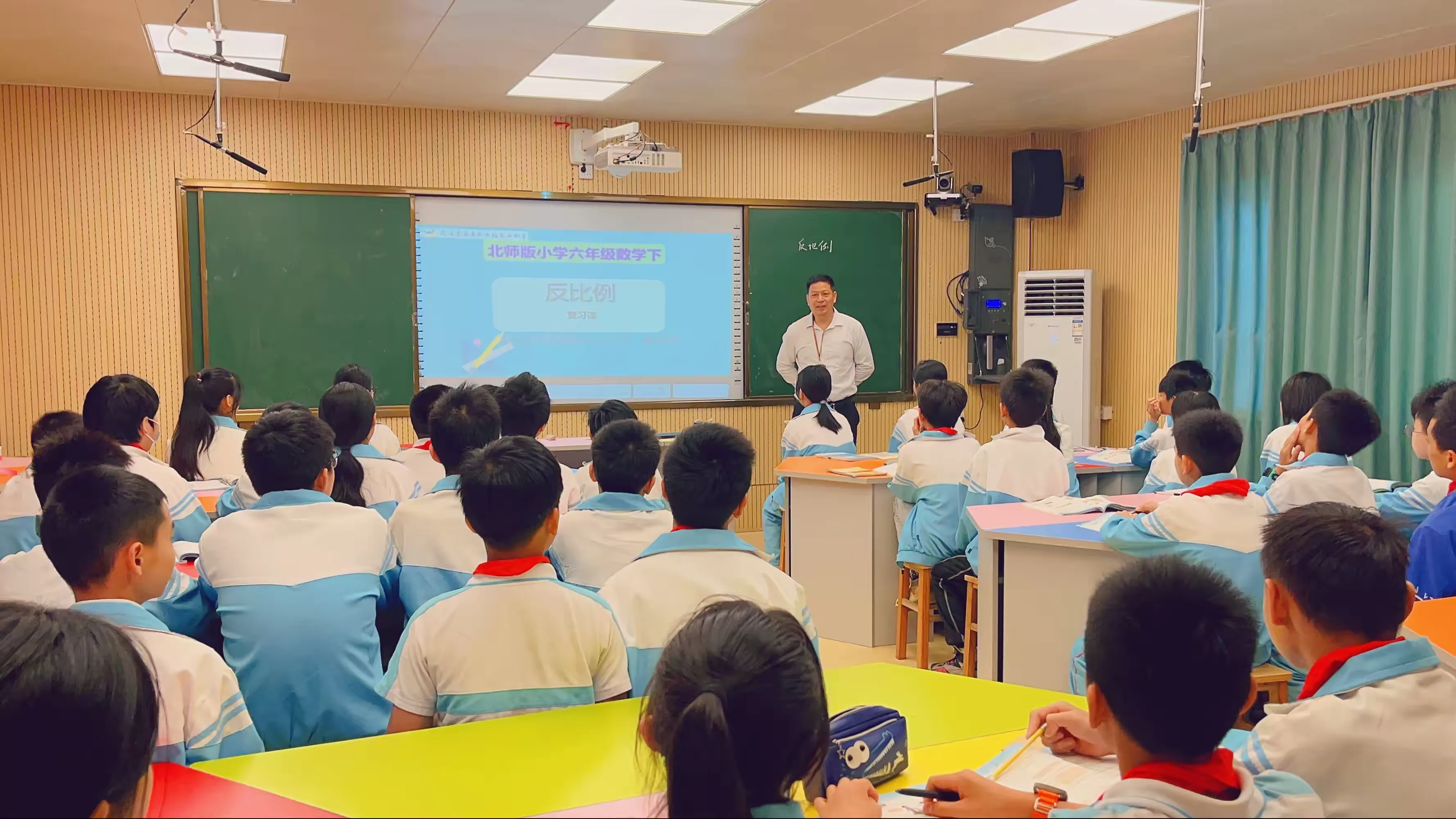 简篇-潜心教研聚合力,共筑专业发展路——茂名市崔万里名校长工作室研修活动