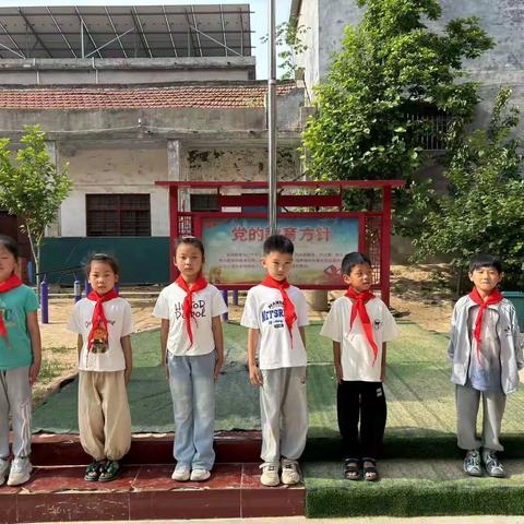 红领巾爱祖国 吴秀寨小学少先队入队仪式