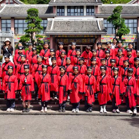 (副本勿动，创建副本)重庆两江新区人和实验学校 ‍六年级X班 ‍“劳动谢师恩 田野绽精彩” ‍2026年春季研学之旅