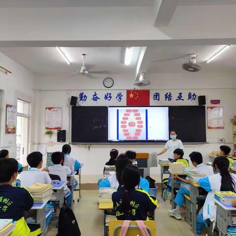 三亚市崖州区梅山学校举行“国家安全日活动”