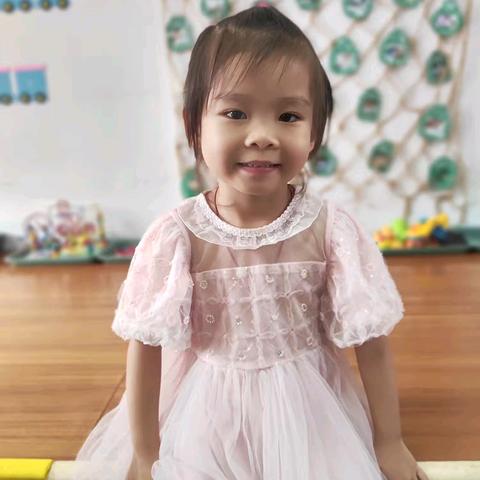 “绘本润童心，阅见美好”-小宝宝幼儿园讲绘本故事第178期 《走开！坏习惯！》