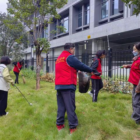 【温泉街道金汤社区】“护河爱水 清洁家园”鼓楼在行动——志愿服务活动