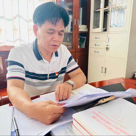 海口琼山饮食服务公司党支部组织召开党风廉政学习（扩大）会暨廉政谈话会