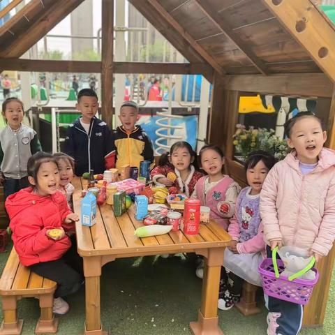 兵幼中五班4月日常活动集锦—爱在春天 爱在兵幼