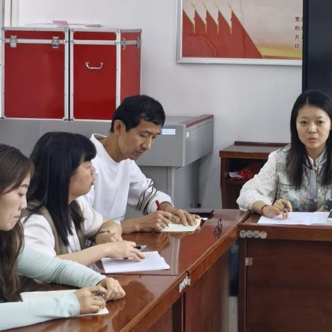 学习先进榜样 汲取奋进力量——长延堡街道紫郡长安社区党委开展五月主题党日活动