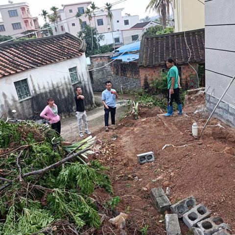 陵水县司法局椰林司法所里村调委会成功调解一宗土地纠纷案