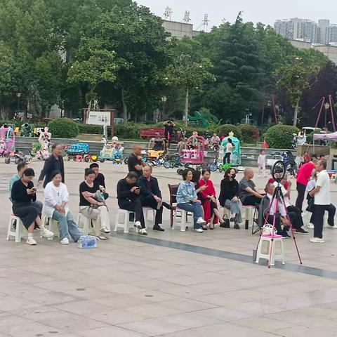 以歌会友 以歌传情