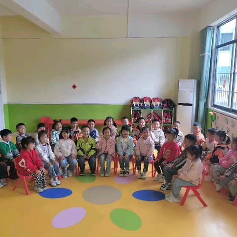 🌞温情五月.快乐成长🌻 盼盼幼儿园大一班五月美篇🌈