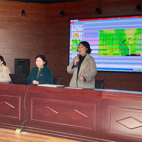 “家校携手，共育未来”——巴彦温都尔社工站家庭教育大讲堂