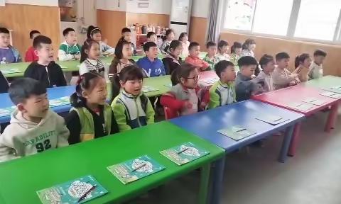 书写规范汉字 弘扬中华文化——东方红幼儿园诗禾练字体验课第四课