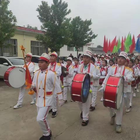 莒南县石莲子镇早丰小学开展“学习二十大，争做好队员”庆祝国际“六一”儿童节活动