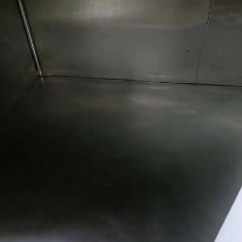 万达鸭房大扫除