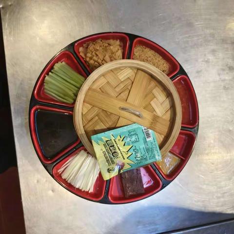 八宝和培训标准及。码盘 礼貌用语  烤鸭介绍。。