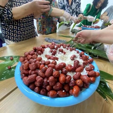 【我们的节日·端午】龙邸社区开展“粽叶飘香迎端午 幸福和谐邻里情”主题活动