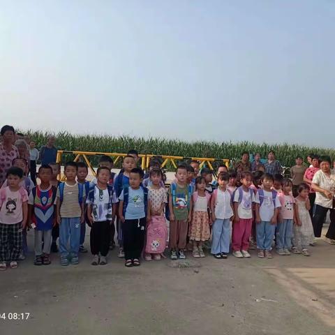 石佛镇小学陈集校区新升的太阳☀️一年级新生入学及习惯养成