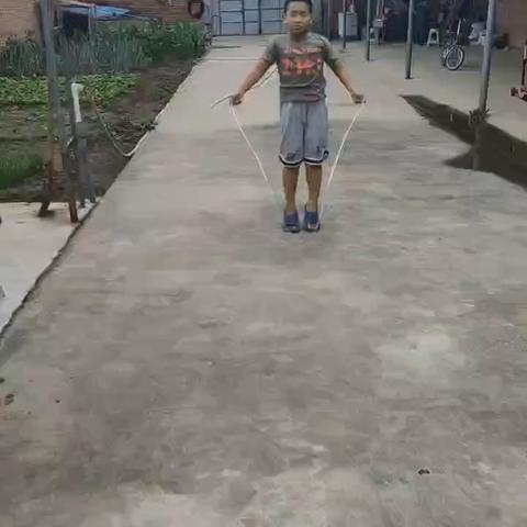 家庭托举成助力，童心成长绘新篇——我校一年级学生暑期成长纪实 ‍