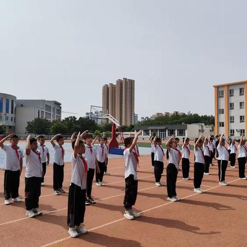 汾阳市禹门河小学“阳光心理，健康人生”主题升旗仪式