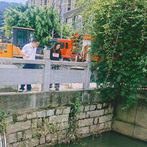 琯头镇开展“河长日”巡河活动