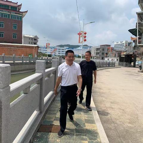 琯头镇开展“河长日”巡河活动