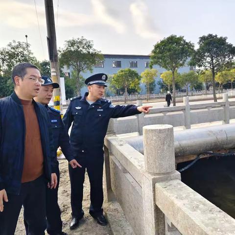 琯头镇“河湖警长”在行动