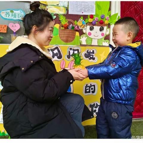 【节日特辑】芬芳三月  热辣滚烫——合阳县菠萝幼儿园中班年级组“三八妇女节”主题活动报道