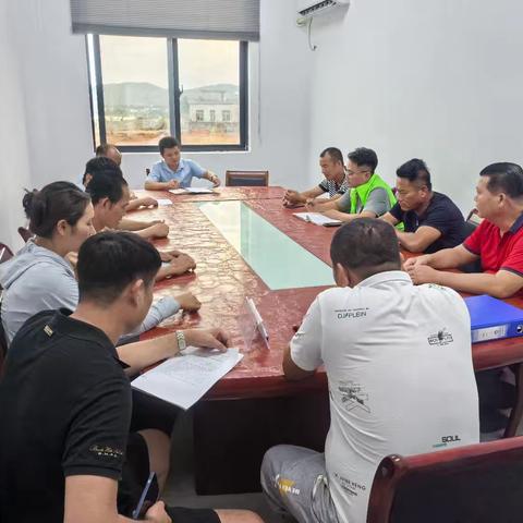 两委挽届座谈会