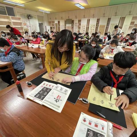 书法教学展风采，墨韵飘香研意浓