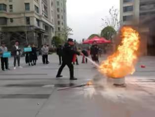 顺江社区应急分队强化培训活动