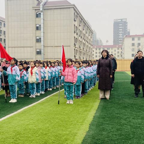 弘扬雷锋精神 争做新时代好队员——东昌府区明达街小学开展学雷锋活动