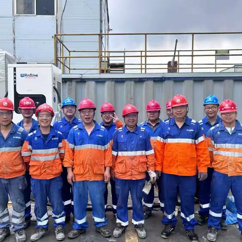 致敬最可爱的商砼人       —砼心协力 完成充电桩电缆安装