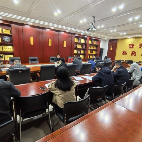 深学全会精神，践行初心使命——中共余干一中第二党支部2025年11月份主题党日。