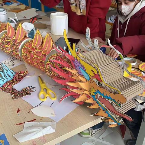 和田县巴格其镇第三中心小学龙年迎新春灯笼制作比赛