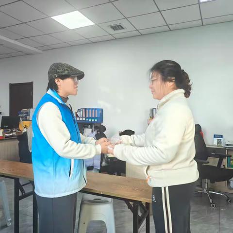 张庄路街道桃园南社区：桶边督导护家园 有害回收暖人心