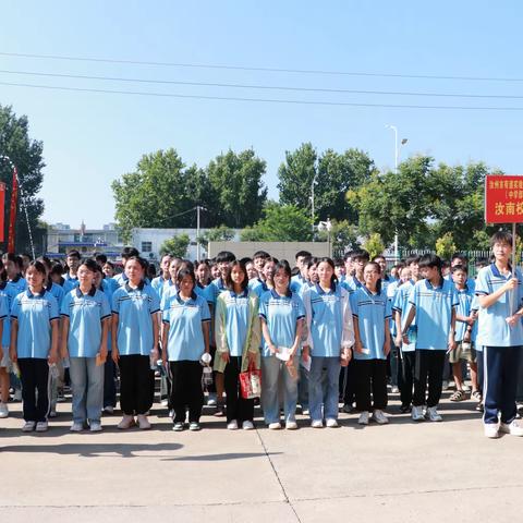 走进红门 感受消防——汝州市消防救援大队开展消防队站开放日活动