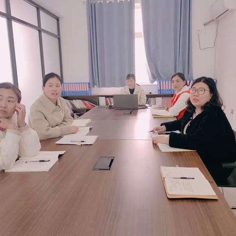 学习新课标，践行新理念——查卓珩数学名师工作室新课标研讨活动纪实（三）