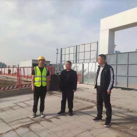 住建局加强建筑工地扬尘治理巡查