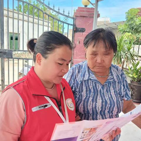 新龙镇新村网格员持续开展反走私宣传