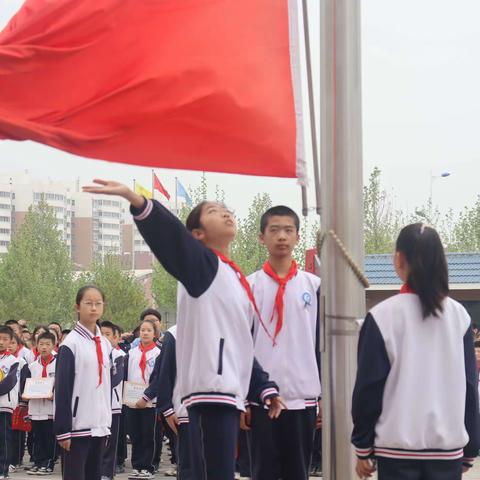 期中表彰树榜样    精细管理促提升——永惠小学4月29日工作汇报