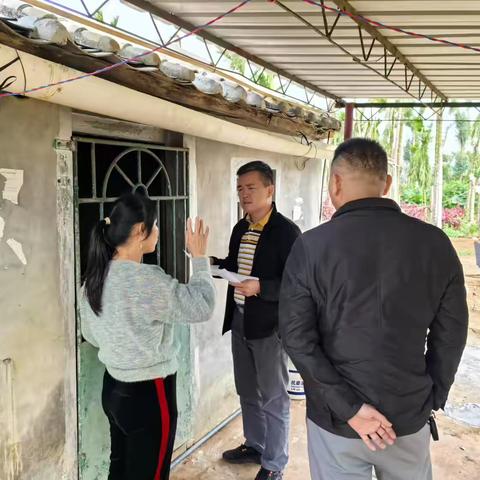 三江镇委书记曾维伟走访新增监测对象