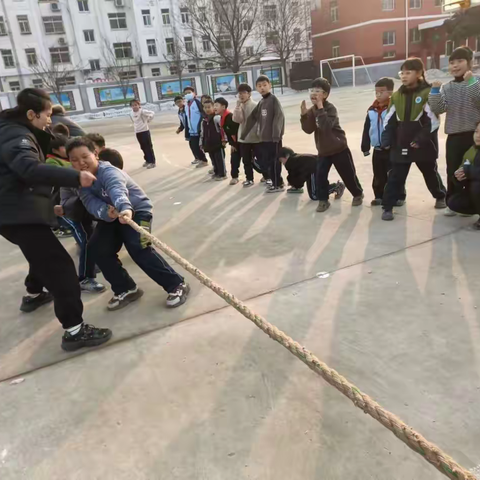 全员亮剑，爱拼才会赢—— 濮阳市华龙区第八中学拔河比赛