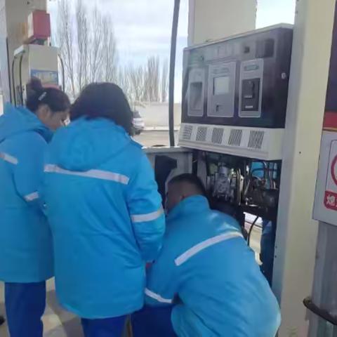 伊犁销售公司特昭片区党支部“师带徒” 育骨干 设备管理启新程