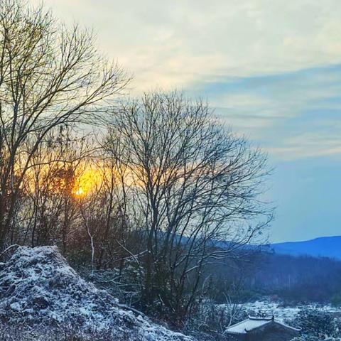 团山雪霁​