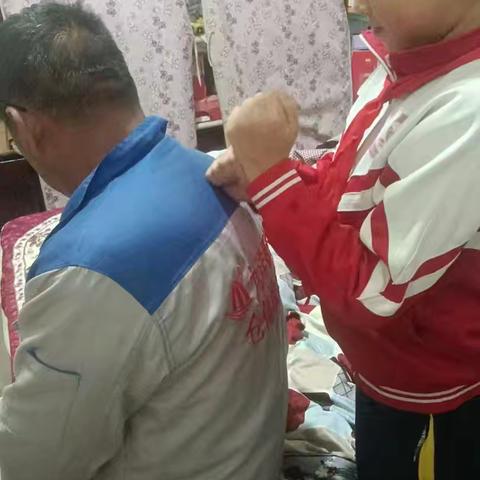 重阳佳节 敬老传情——东明县渔沃中心小学重阳节敬老活动